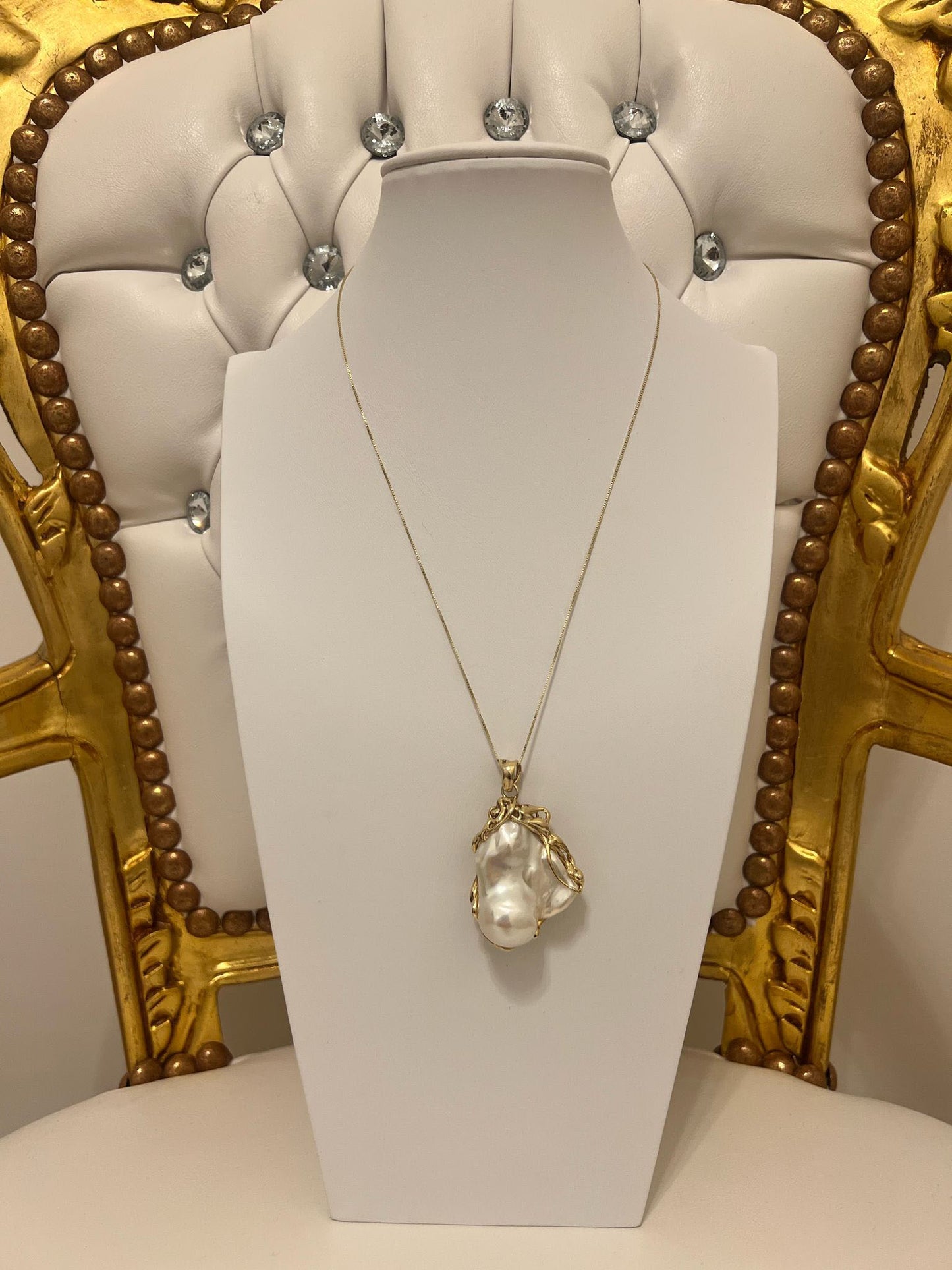 Ciondolo in maxi perla barocca