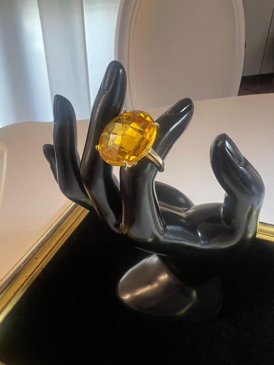 Anello in pietra zirconia