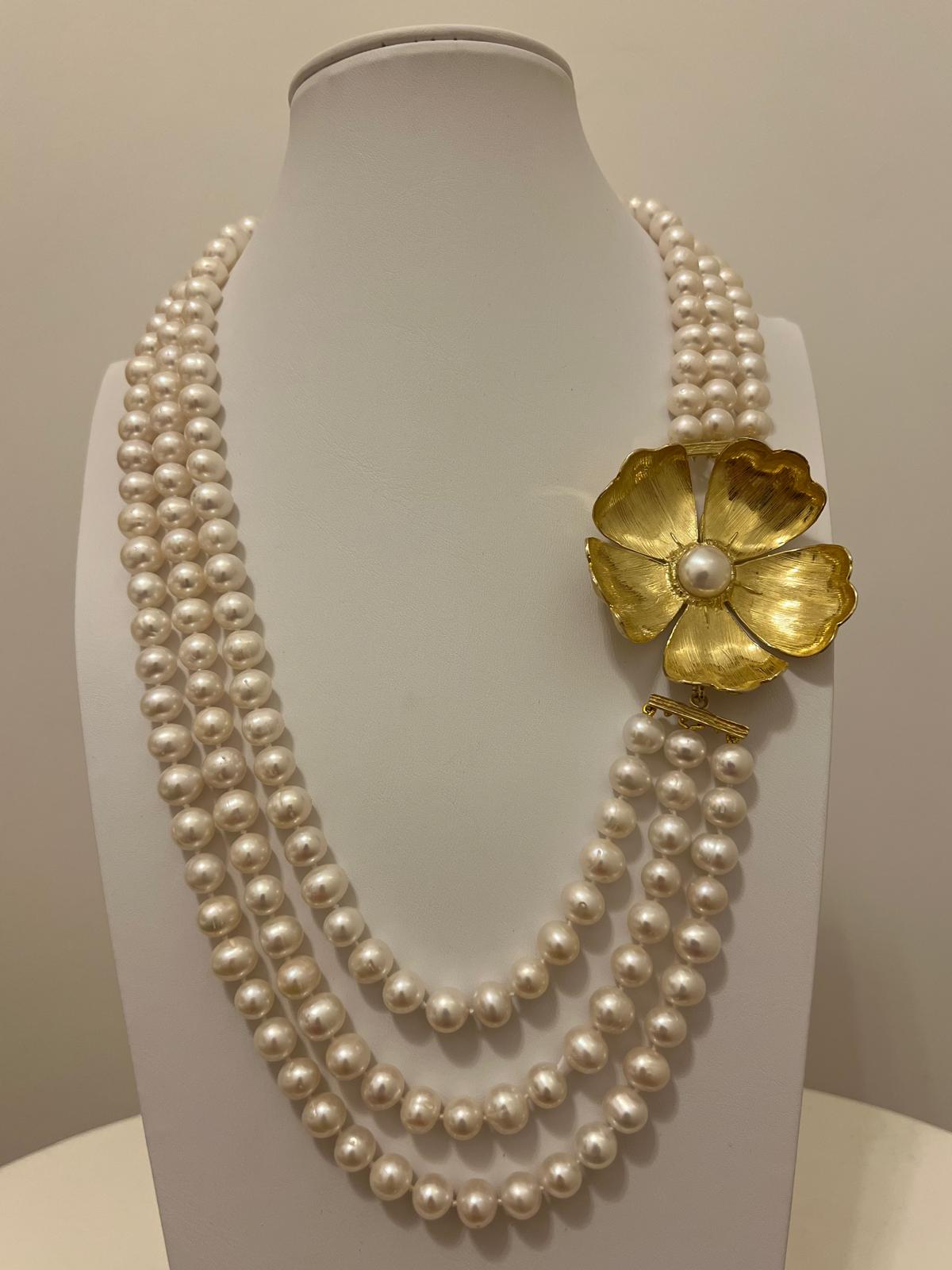 Collana lunga a tre fili perle naturali